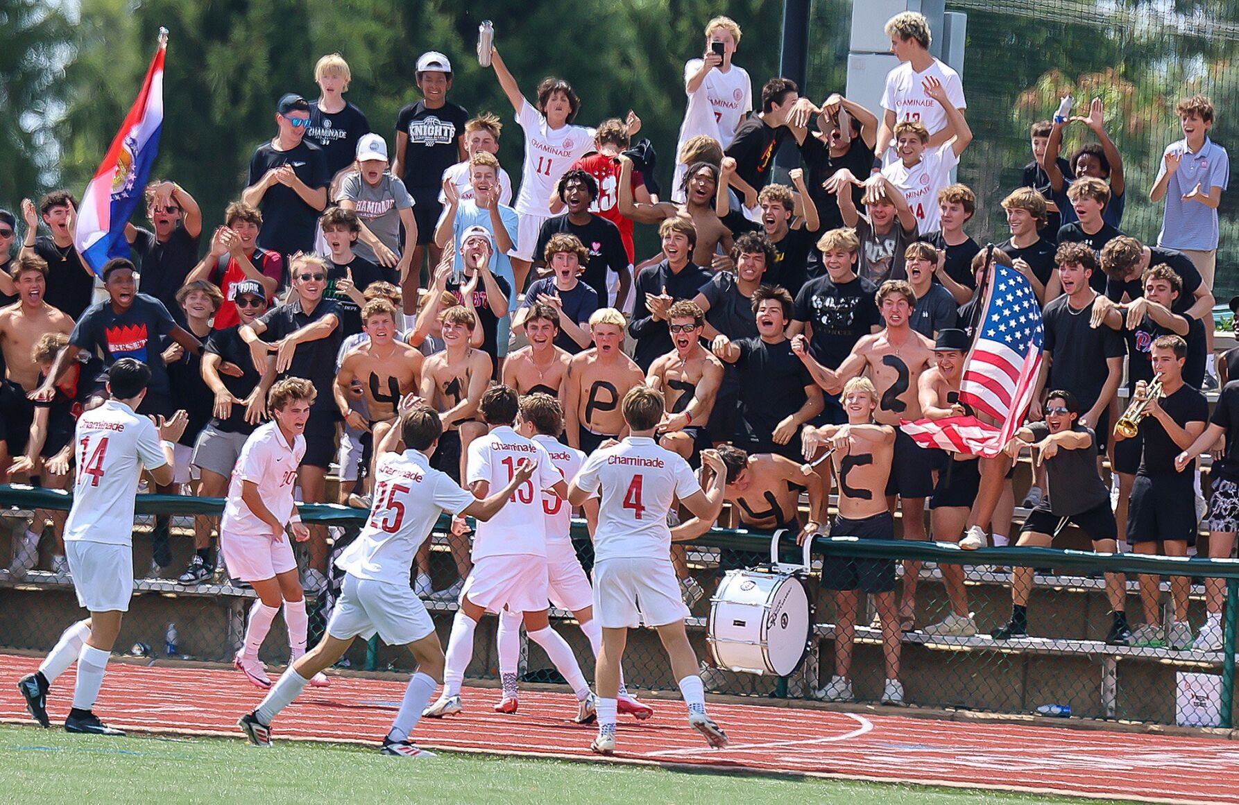 250830_pk_sluh_chaminade_soc_01.JPGSTL1050132091